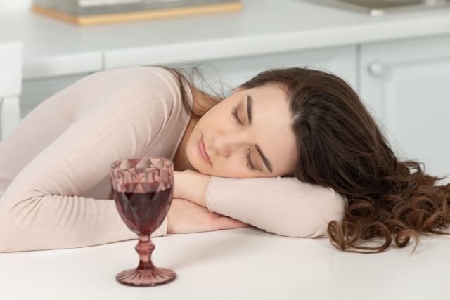 お酒に弱い人必見！眠くなりにくいワインの飲み方解説！