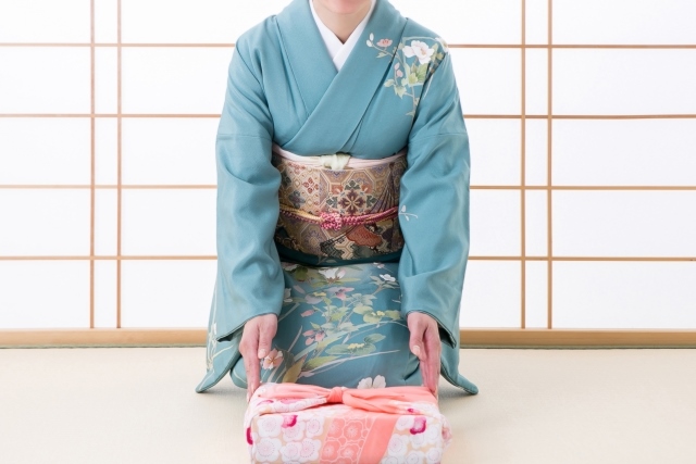 お中元のシーズンはいつからいつまで？時期が過ぎたらすべき対処法を解説