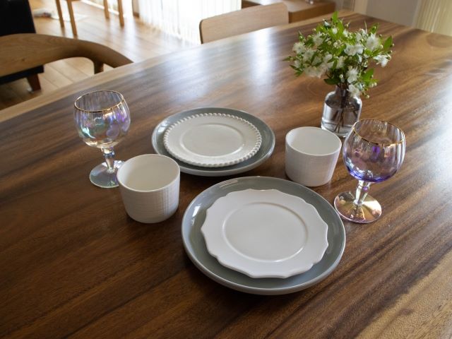 ワイングラスは背の低いタイプが使いやすい！おしゃれにお家ワインを楽しもう                