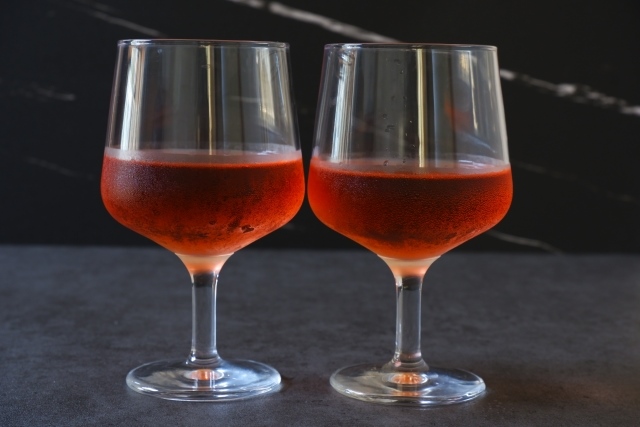 ロゼワインの製造方法と味わい紹介！赤と白の中間のワイン！