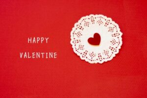 バレンタインの値段相場はどのくらい？本命・職場・友達など相手別に予算をご紹介！