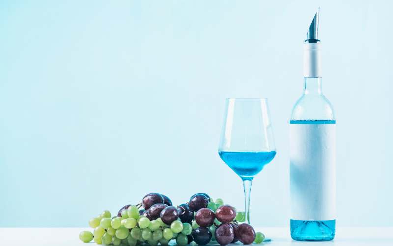贈り物には幸せを呼ぶ水色ワインがおすすめ！特徴や魅力、人気銘柄も紹介