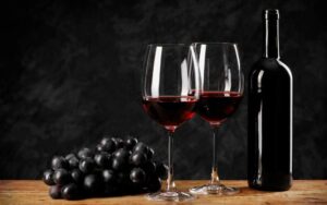 グルナッシュの特徴とは？有名産地や相性のよい料理、おすすめ銘柄も紹介